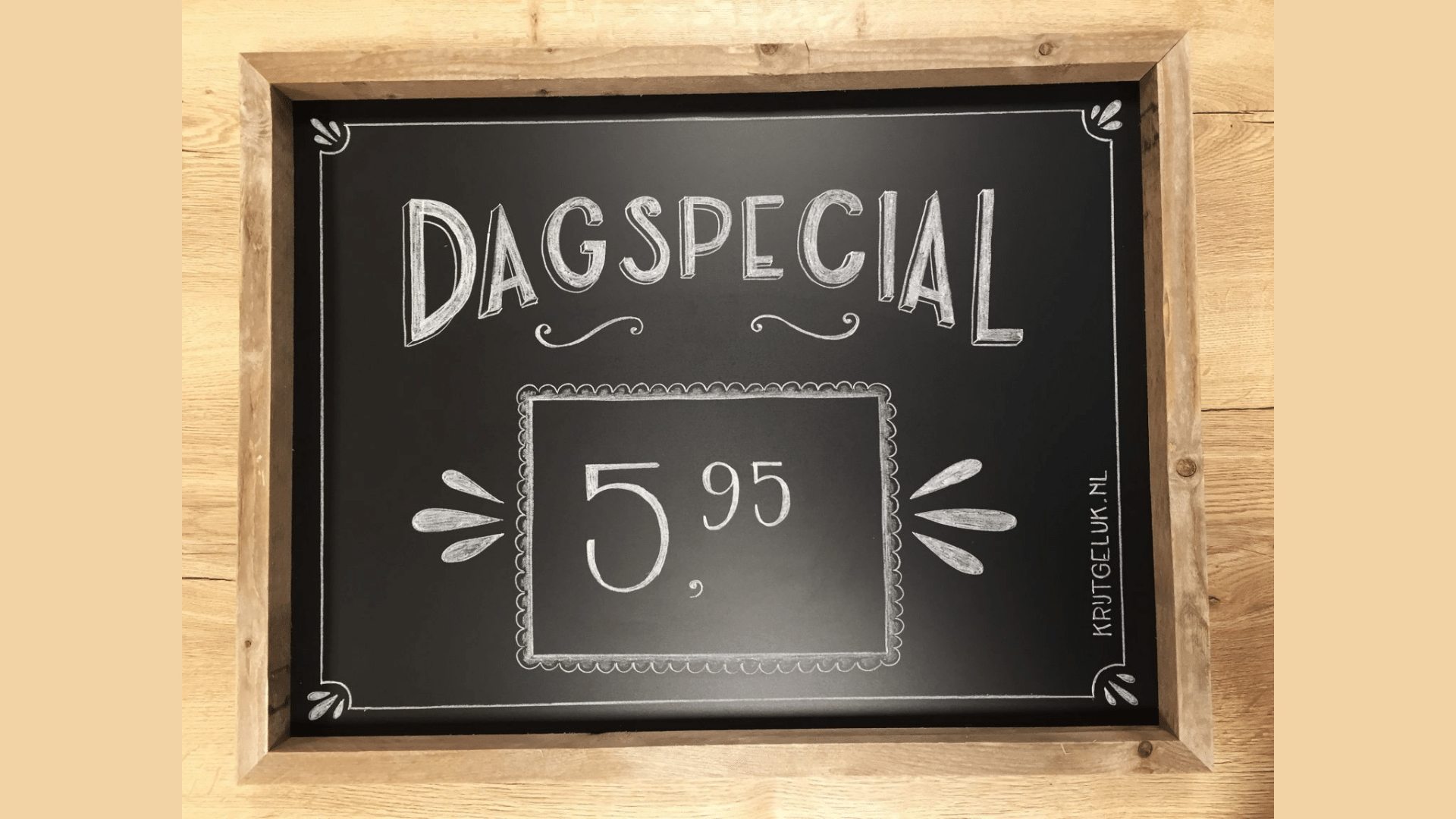 Krijtbord beschrijven van een cafe of restaurant