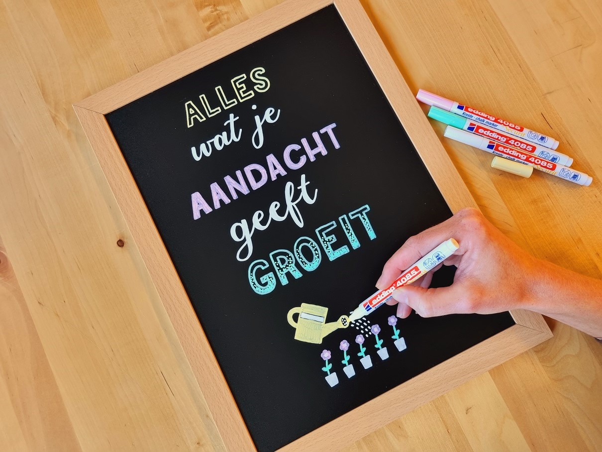 edding-krijtmarker-chalkmarker-krijtbord-tekst-schrijven