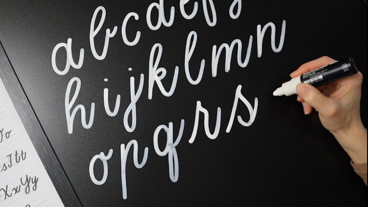 Zo-teken-je-schrijfletters-op-je-krijtbord-van-a-tot-z